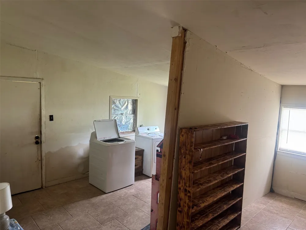 812 Cedarcrest Drive Tool, TX 75143