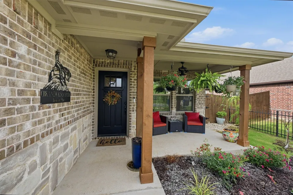 502 Pathfinder Street Collinsville, TX 76233