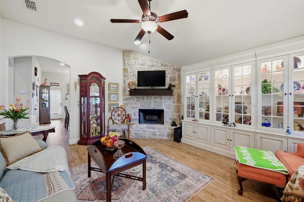 502 Pathfinder Street Collinsville, TX 76233