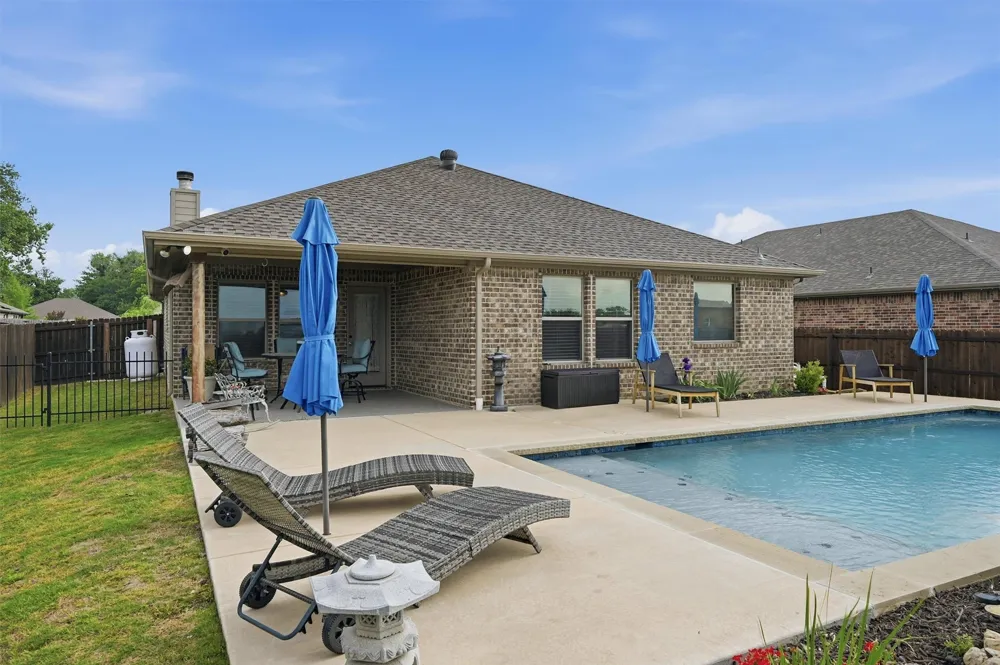 502 Pathfinder Street Collinsville, TX 76233