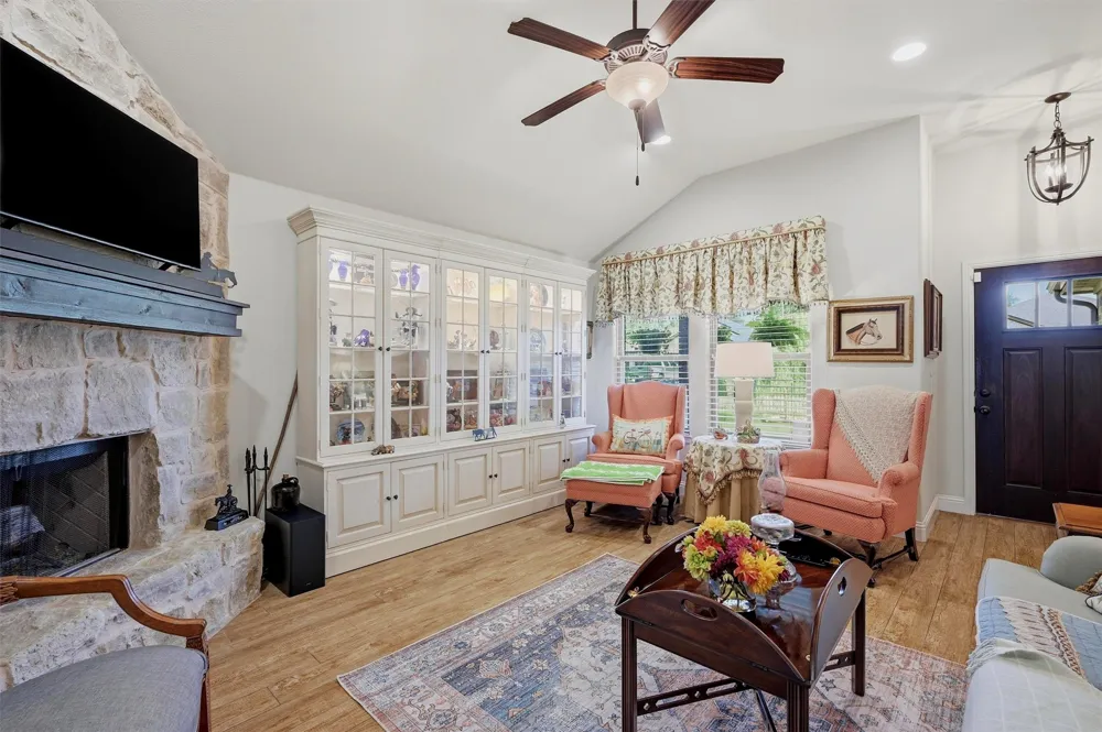 502 Pathfinder Street Collinsville, TX 76233