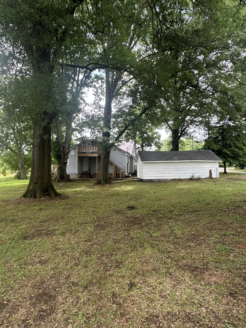 5800 Broad St Trezevant, TN 38258