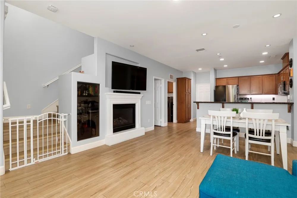 330 Harbor Breeze Drive Port Hueneme, CA 93041