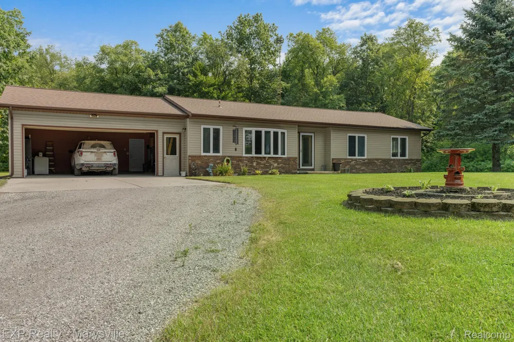 12980 Metcalf Road Brockway Township, MI 48097