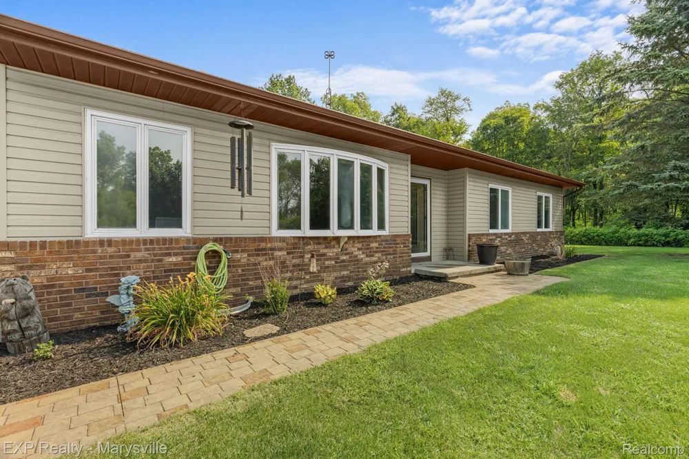 12980 Metcalf Road Brockway Township, MI 48097