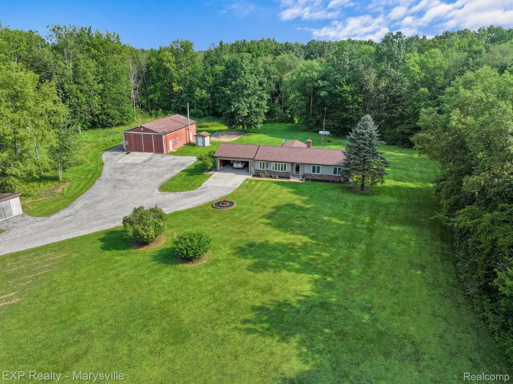 12980 Metcalf Road Brockway Township, MI 48097