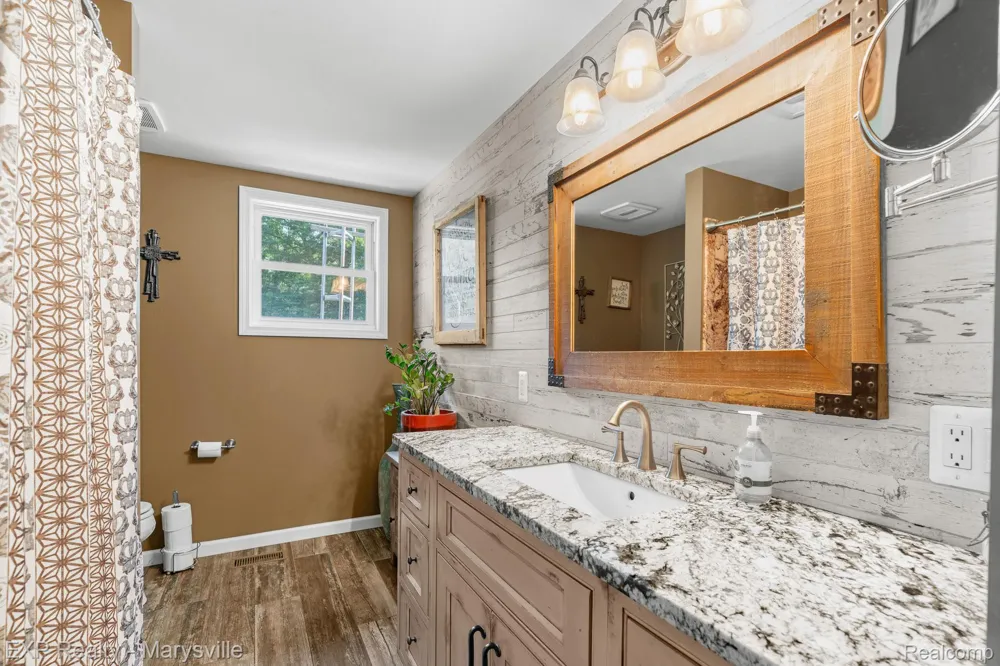 12980 Metcalf Road Brockway Township, MI 48097