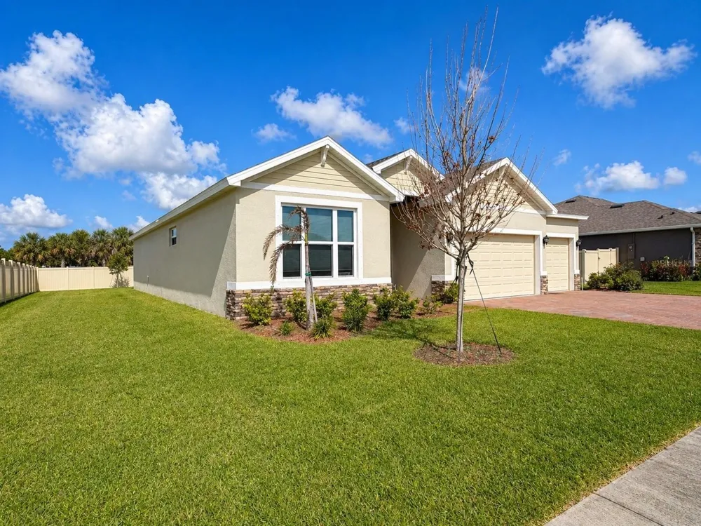 6860 CAMEO DR Grant Valkaria, FL 32949
