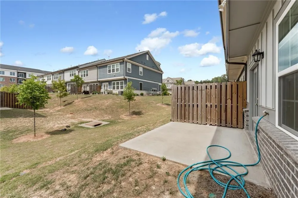 649 Isom Walk Suwanee, GA 30024