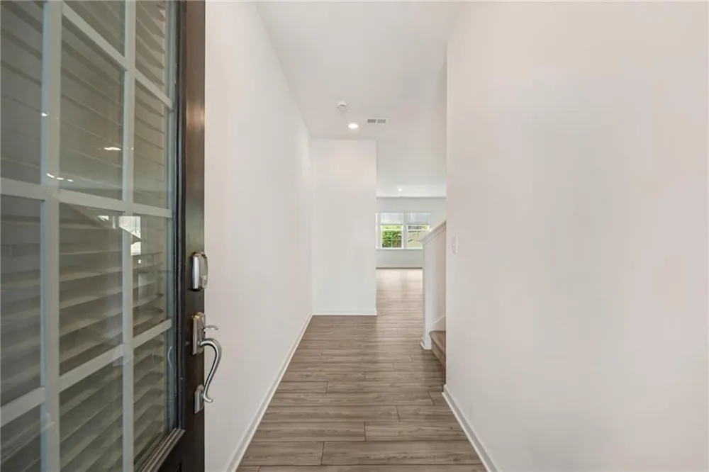 649 Isom Walk Suwanee, GA 30024