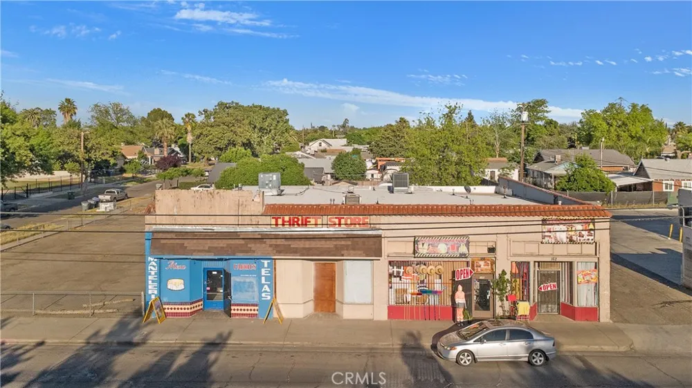 162 N Maple Ave Fresno, CA 93702