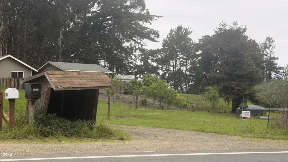27030 Hwy 1 Fort Bragg, CA 95437