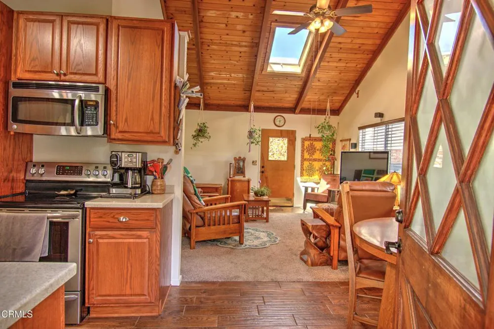 27030 Hwy 1 Fort Bragg, CA 95437