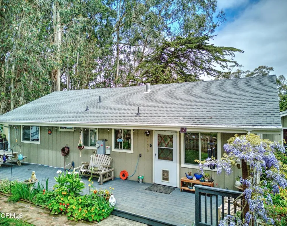 27030 Hwy 1 Fort Bragg, CA 95437