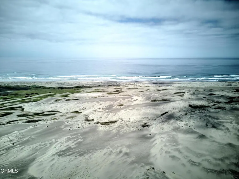 27030 Hwy 1 Fort Bragg, CA 95437