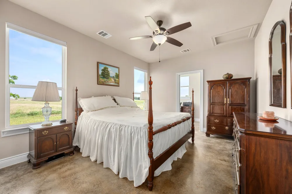 1662 County Road 465 Coupland, TX 78615