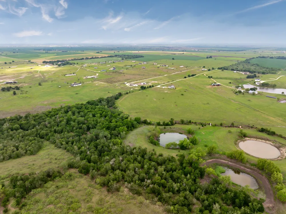 1662 County Road 465 Coupland, TX 78615