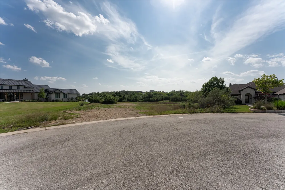 143 Prairie Grass Cove Driftwood, TX 78619