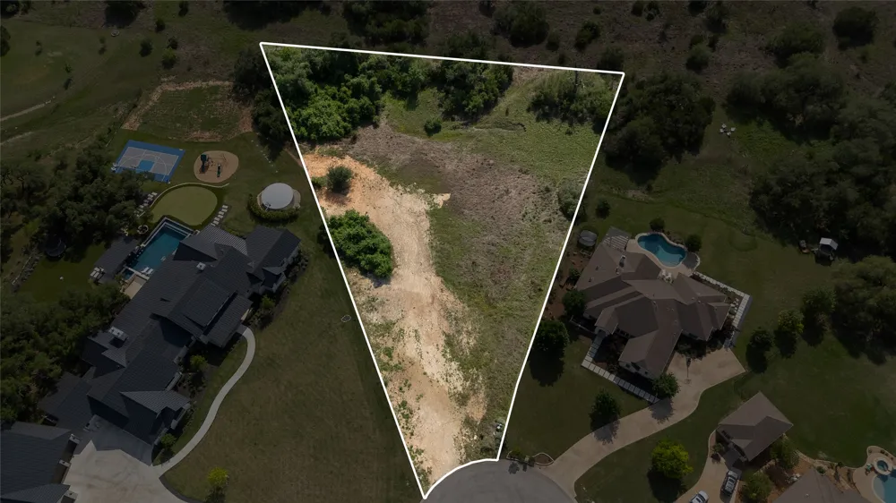 143 Prairie Grass Cove Driftwood, TX 78619