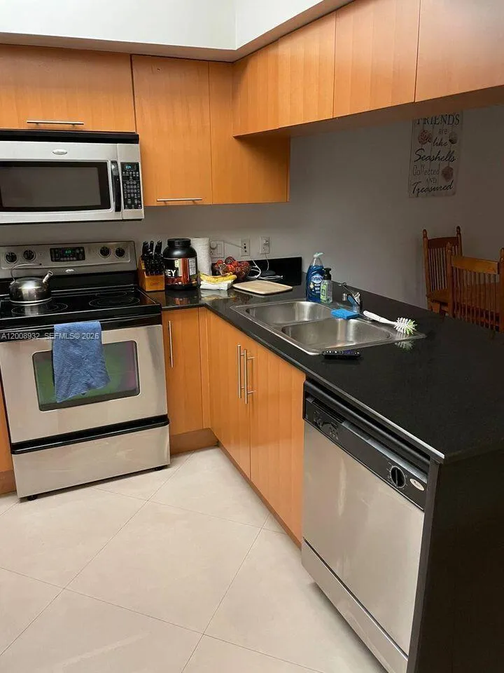1750 Bayshore Dr #2514 Miami, FL 33132