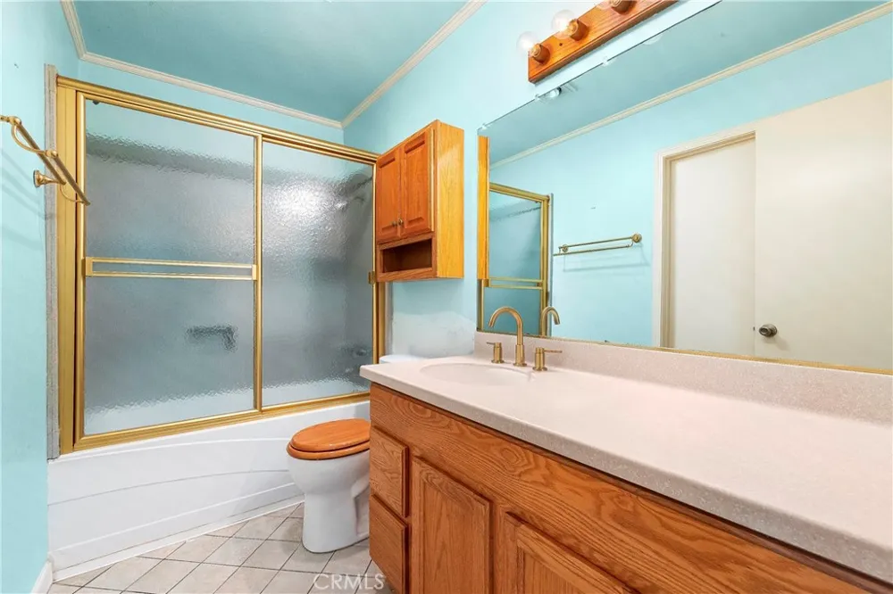 9952 Sepulveda #5 San Fernando, CA 91345