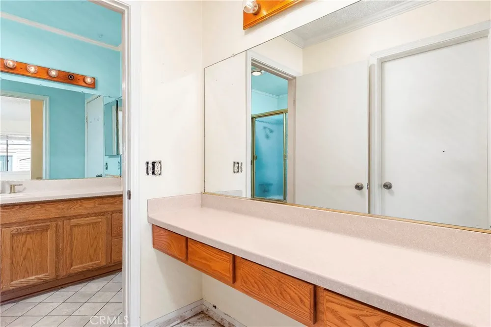 9952 Sepulveda #5 San Fernando, CA 91345