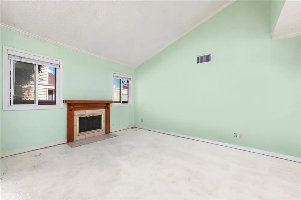 9952 Sepulveda #5 San Fernando, CA 91345