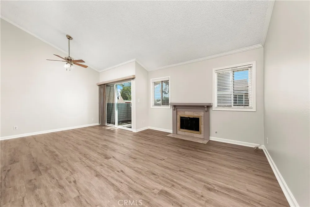 9952 Sepulveda #5 San Fernando, CA 91345