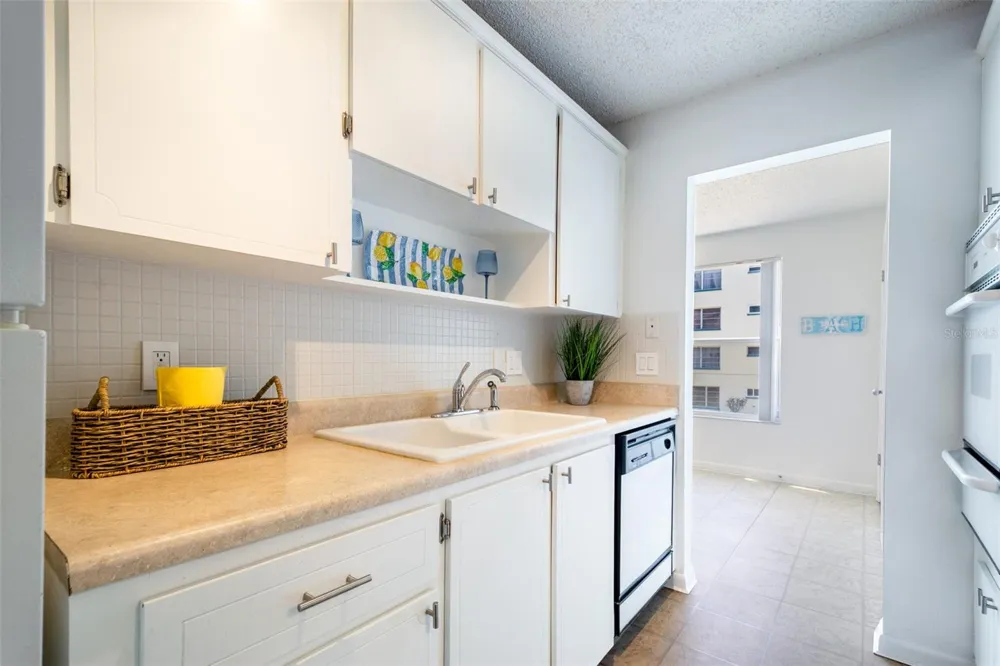 2850 59TH STREET S #205 Gulfport, FL 33707