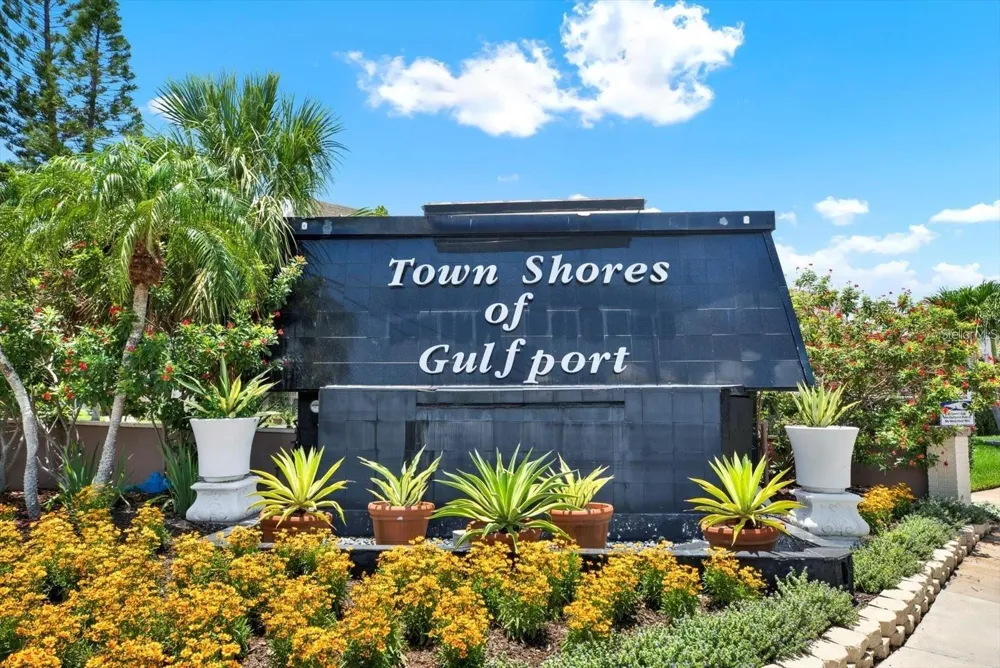 2850 59TH STREET S #205 Gulfport, FL 33707
