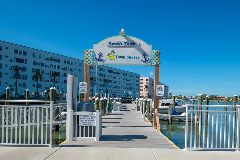 2850 59TH STREET S #205 Gulfport, FL 33707