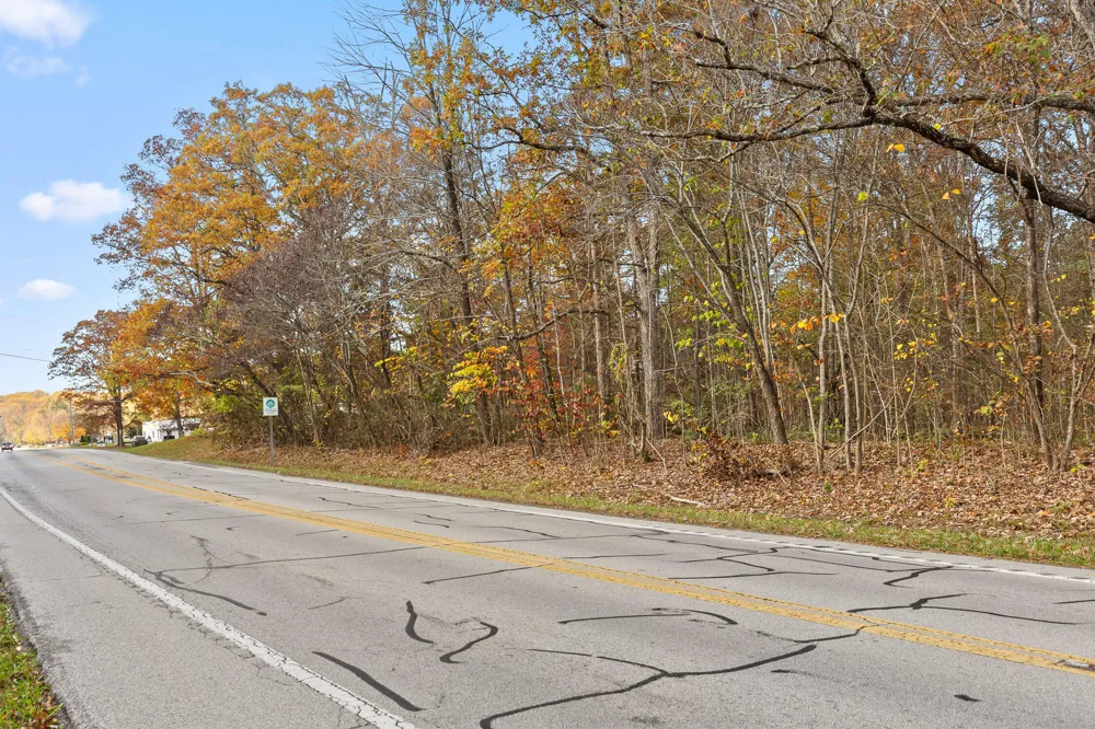612 Miles Road Signal Mountain, TN 37377