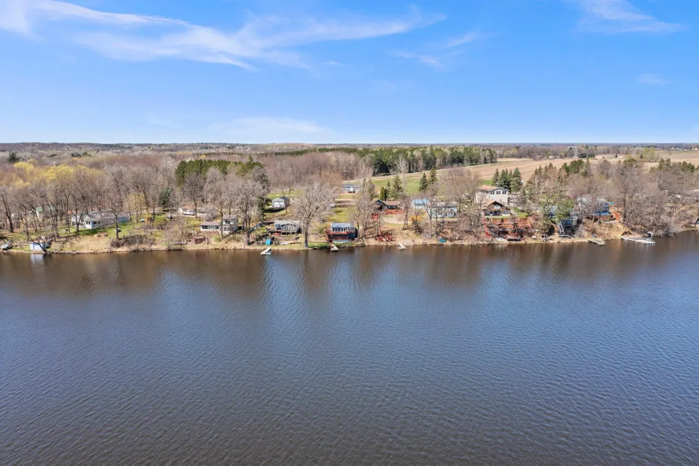 19013 Island View Drive Mora, MN 55051