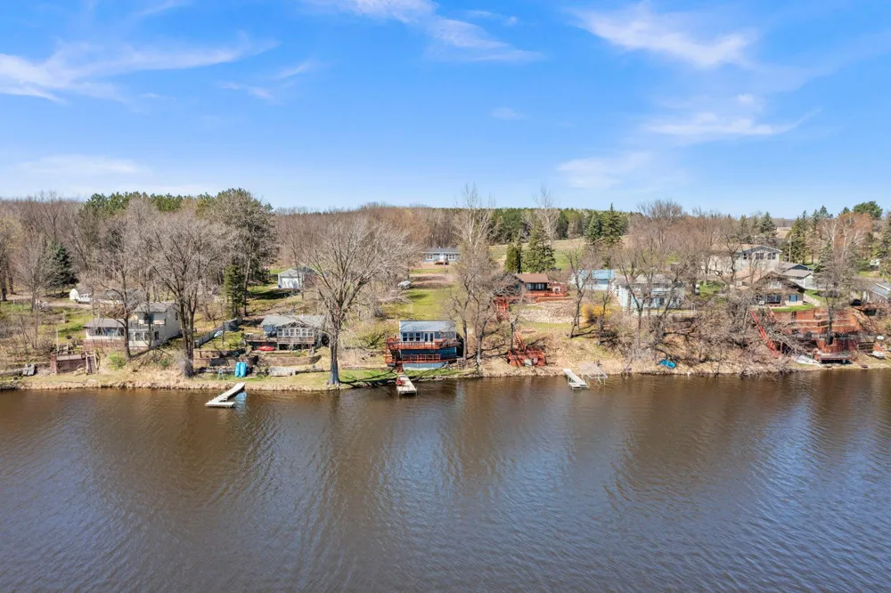 19013 Island View Drive Mora, MN 55051