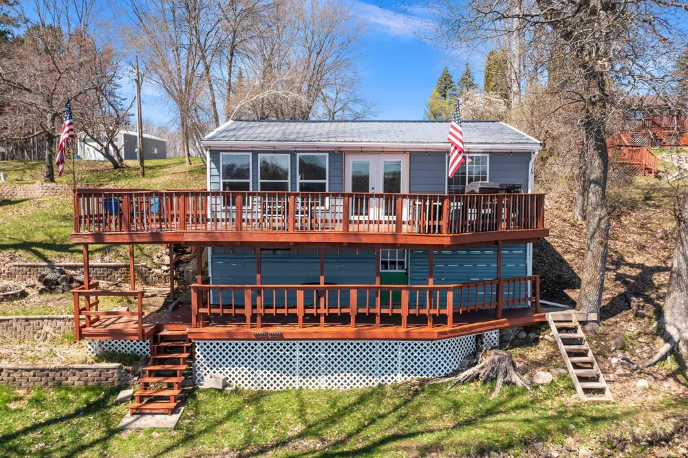 19013 Island View Drive Mora, MN 55051