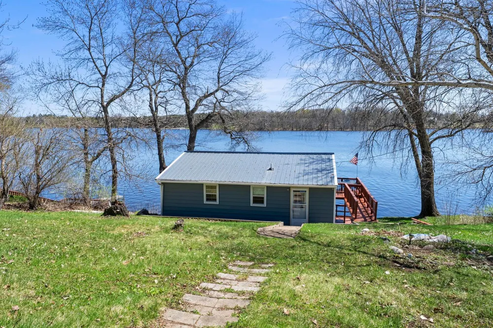 19013 Island View Drive Mora, MN 55051