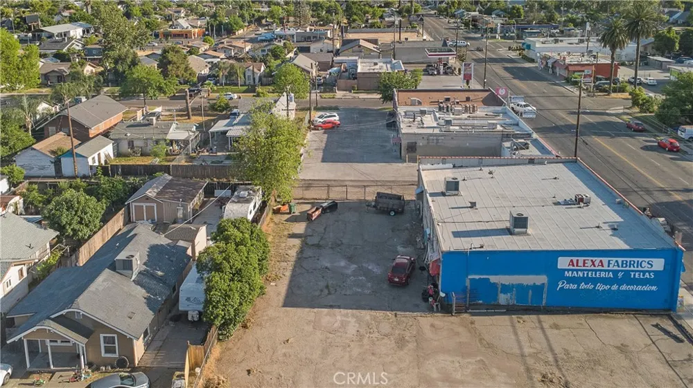 170 N Maple Ave Fresno, CA 93702