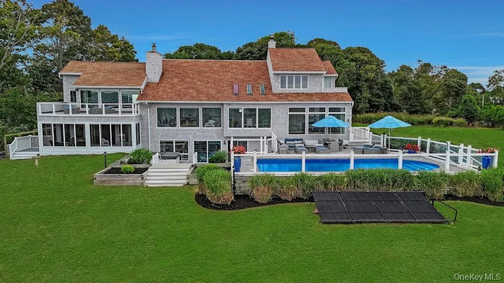 11 Convent Lane Center Moriches, NY 11934