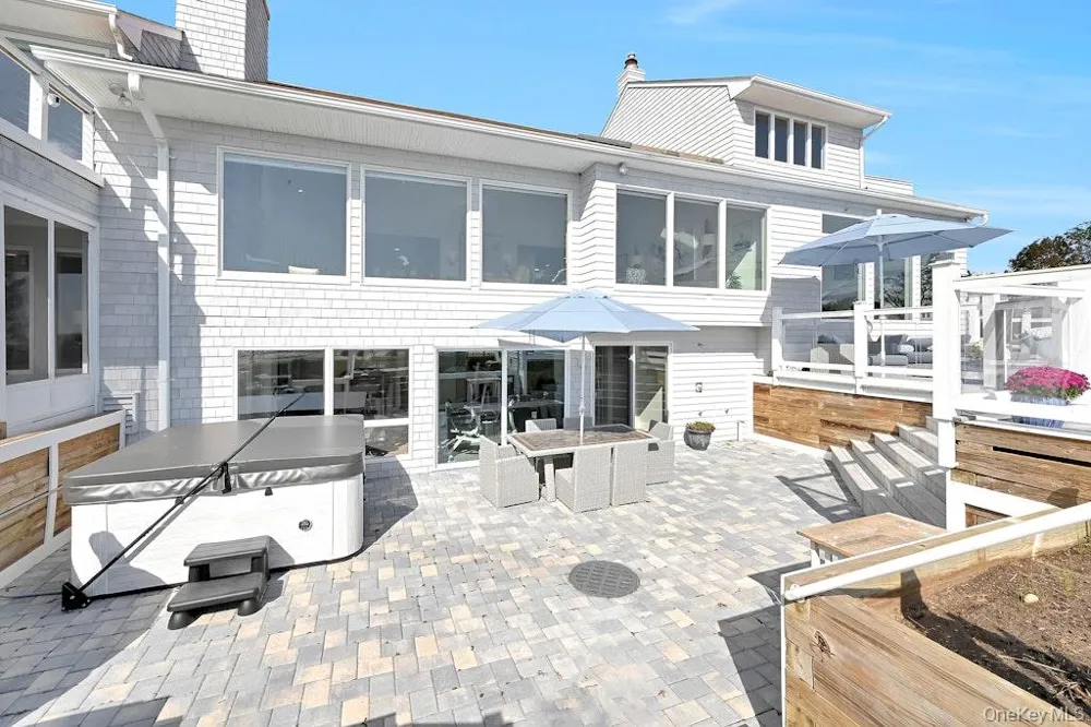 11 Convent Lane Center Moriches, NY 11934