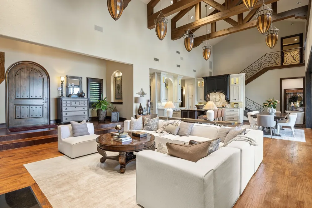8 Meadowlake Drive Heath, TX 75032