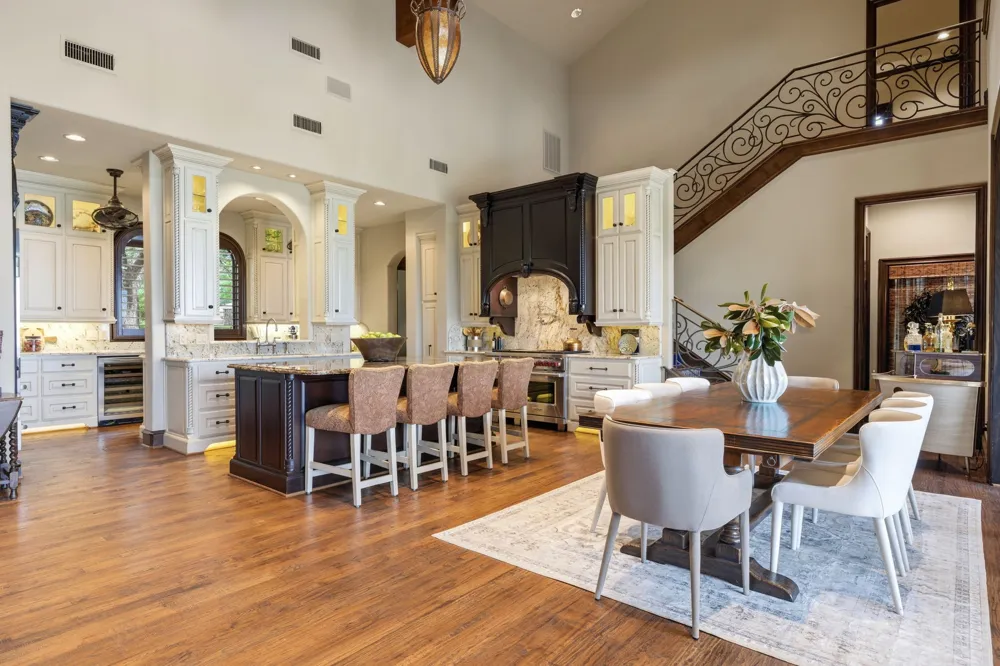 8 Meadowlake Drive Heath, TX 75032