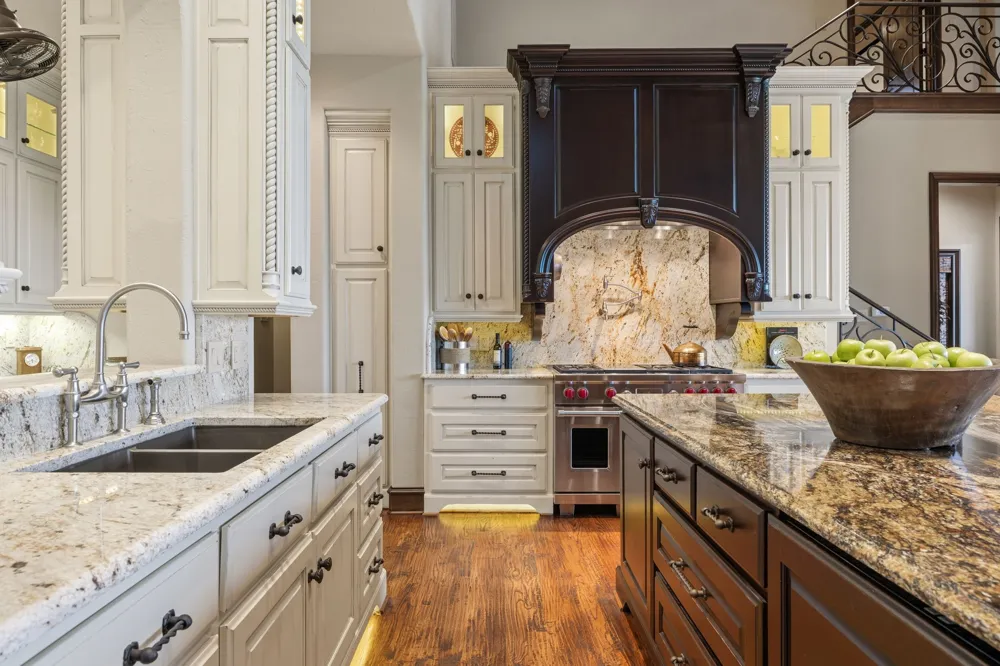 8 Meadowlake Drive Heath, TX 75032
