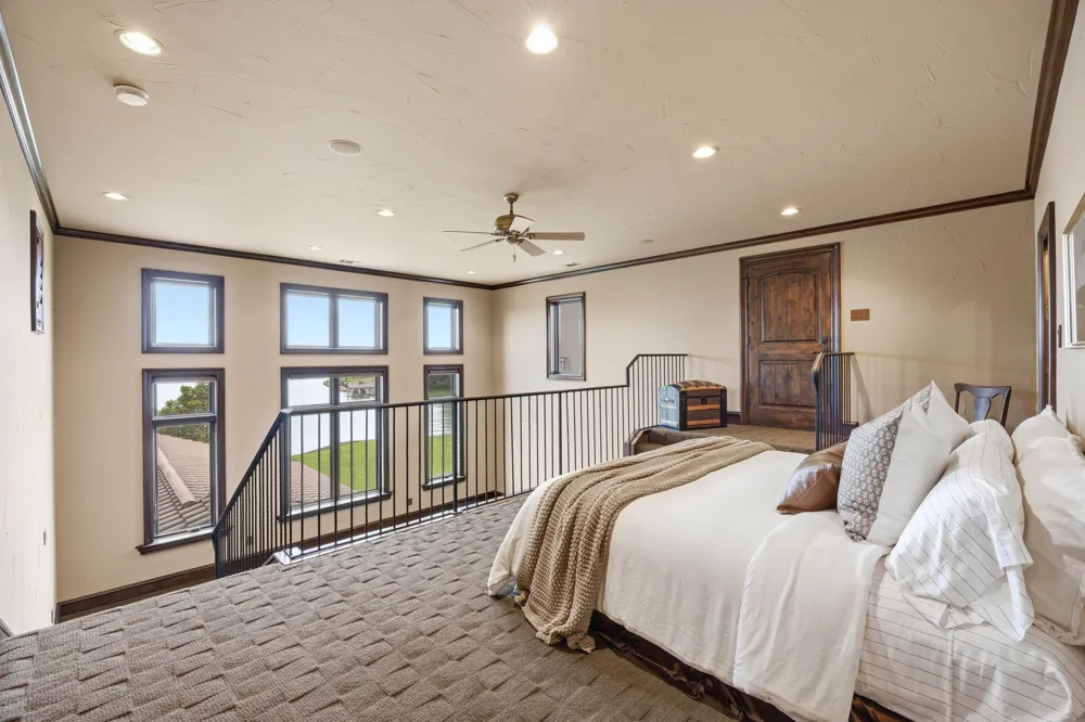 8 Meadowlake Drive Heath, TX 75032