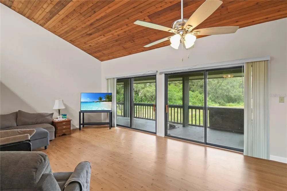 3566 CAMELOT DRIVE #6 Haines City, FL 33844
