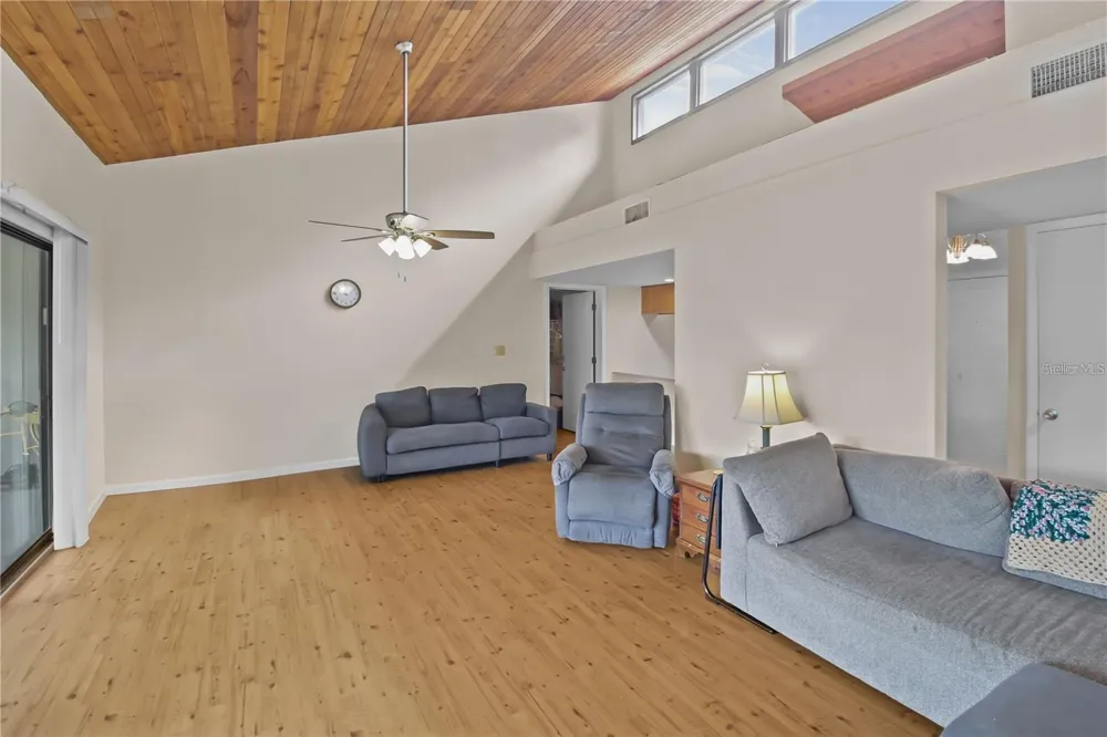 3566 CAMELOT DRIVE #6 Haines City, FL 33844
