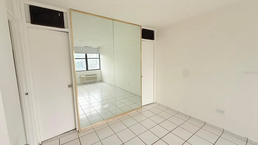 37 ISLA VERDE AVE. #203 Carolina, PR 00979