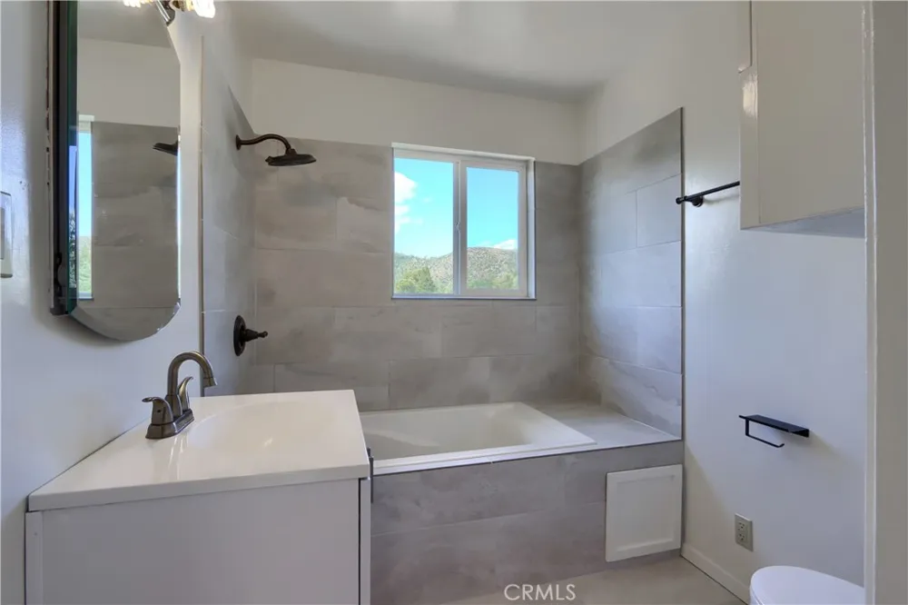 5160 Campbell Mariposa, CA 95338