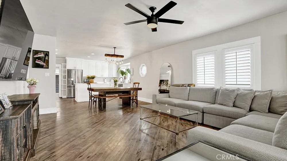 2197 Santa Ana Avenue Costa Mesa, CA 92627