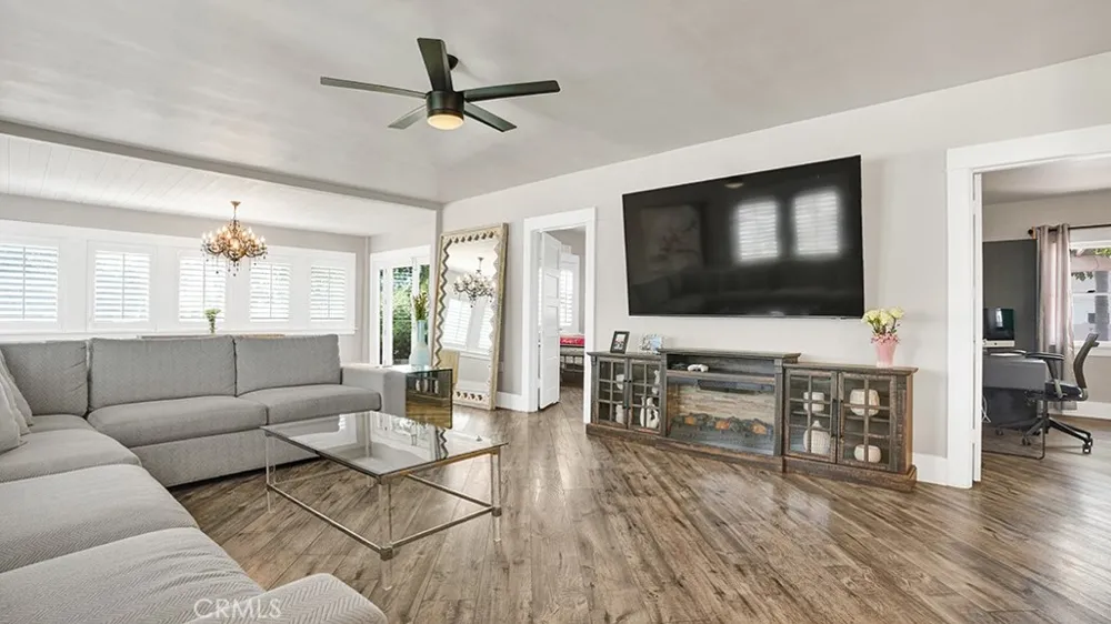 2197 Santa Ana Avenue Costa Mesa, CA 92627