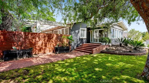 2197 Santa Ana Avenue